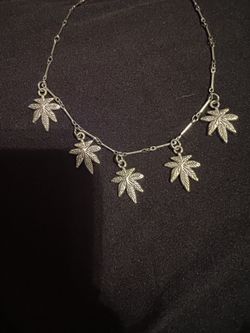 Leaf Necklace 