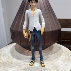 Monkey D. Luffy One Piece Banpresto Figure White Shirt Blue Jeans Straw Hat