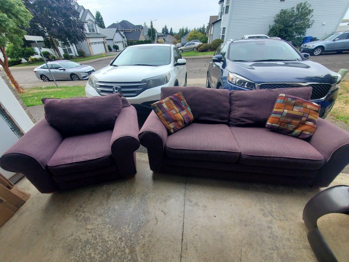 Set of 2 Couches & 1 Chair