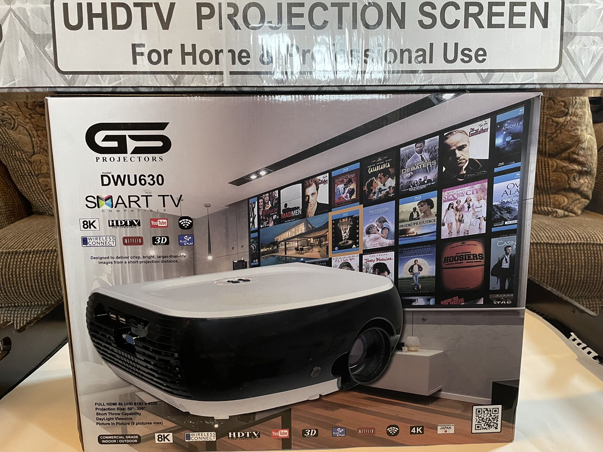 DWU630 Projector And UHFTV projection Screen