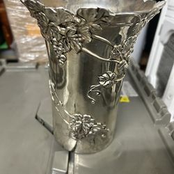 Vera Luciano Italian Ice/Champagne Holder