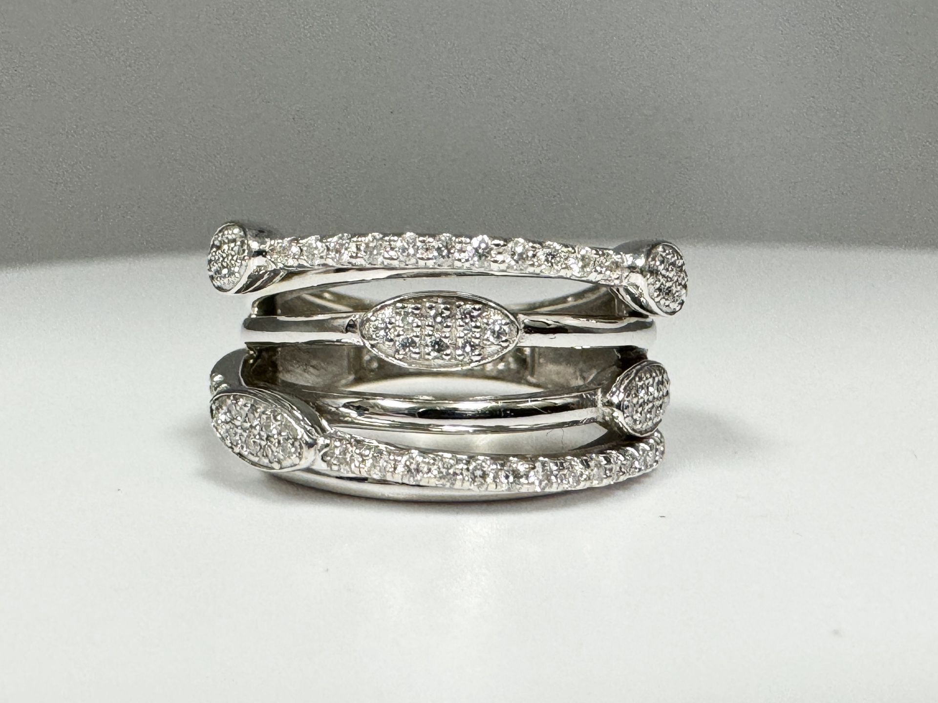 Ladies 3/4TCW Diamond 14k White Gold Band Ring Size 5.5 11046793