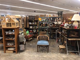 Vintage and antique collectibles, Western Art, Furniture and more!