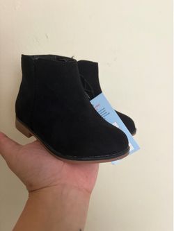 Girl black booties