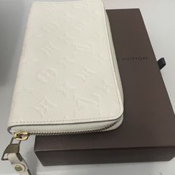 Authentic LV Empriente Cream Zippy Wallet