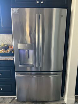 GE Refrigerator