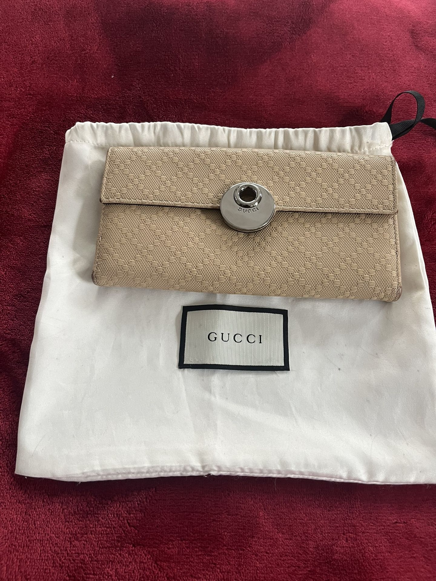Gucci Beige Wallet