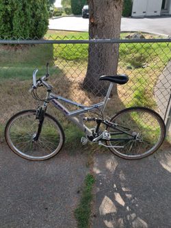 MONGOOSE MGX D SERIES BICYCLE