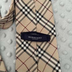 Burberry Tie Silk