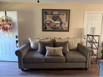 Couch set