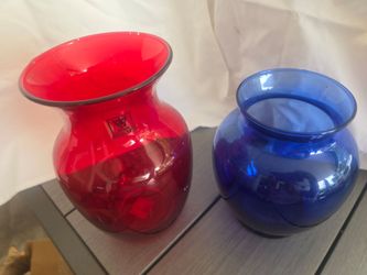 Vase blue and red