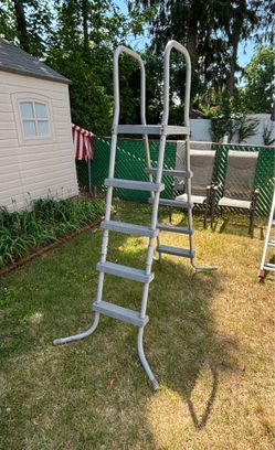 Above Ground Pool Ladder