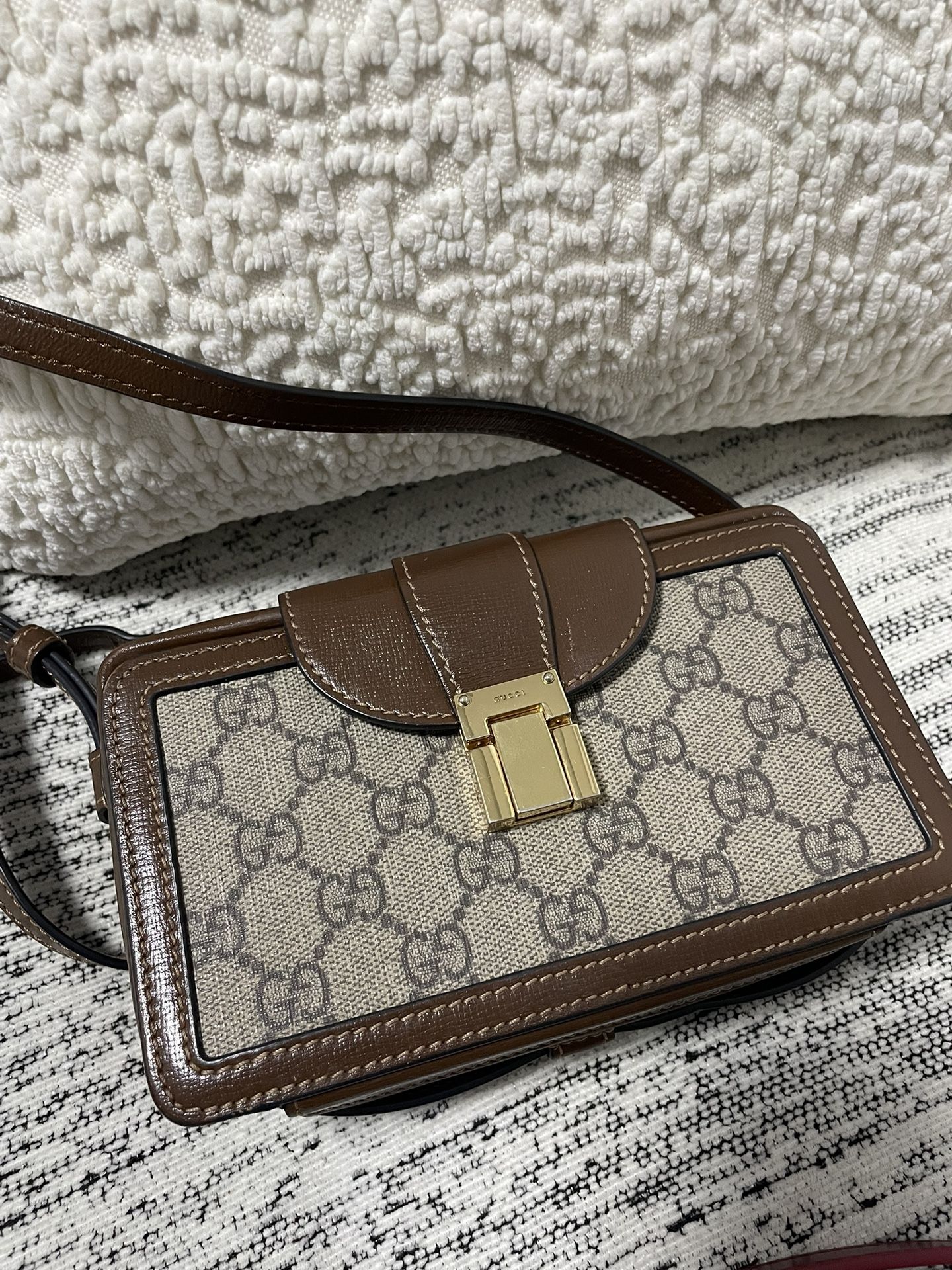 Gucci crossbody bag