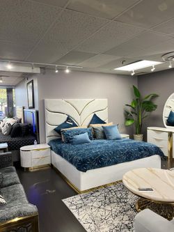 Brand new Luxurious stylish Queen Bedroom set - $39 down payment and take home today.