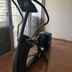 Elliptical Precor - EFX 5.21i Exercise Machine