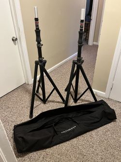 2 Ultimate Support TS-100B Speaker Stands with case