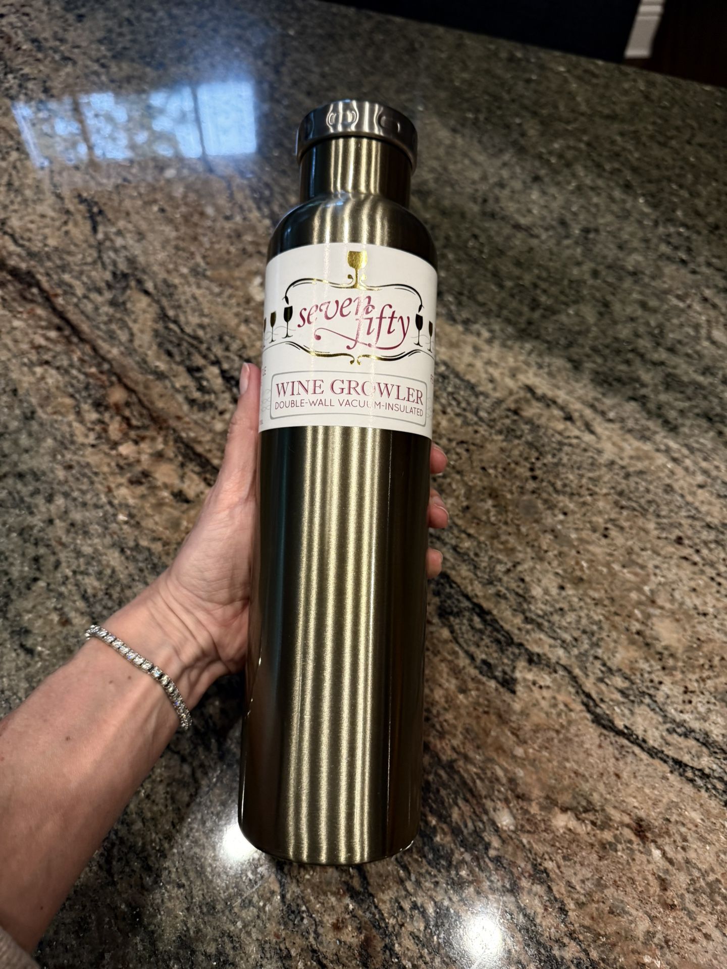 NWOT Fifty Fifty WINE GROWLER Stainless Steel Double Wall Vacuum Insulated 760ml