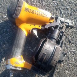 BOSTICH roofing gun 
