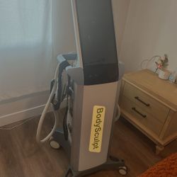EM Sculpt Machine 2500 OBO 