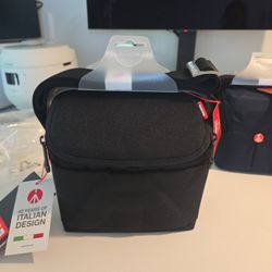 Manfrotto MB SV-SBM-10BI Amica 10 Shoulder Bag (Black)