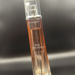 Givenchy Very Irresistible Perfume