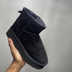 UGG Boots Women’s Size 6