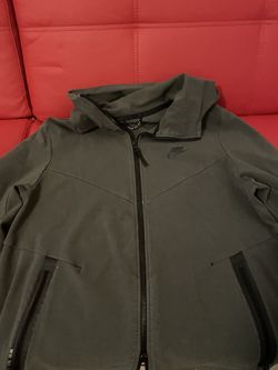 NIKE TECH HOODIE ZIP UP