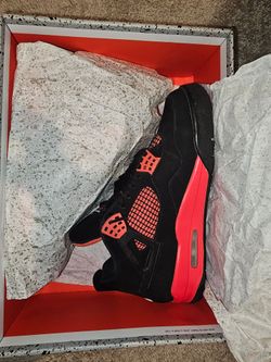 Jordan 4 Red Thunder Size 9.5
