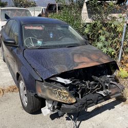 2014 VW Jetta for parts