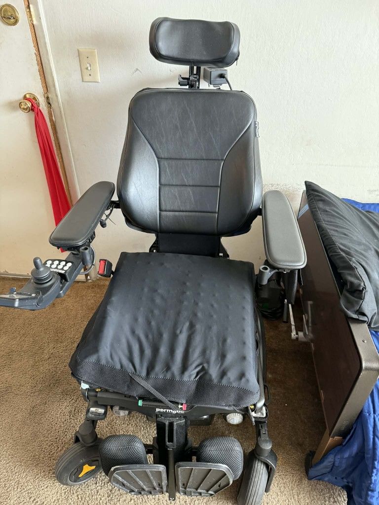 Permobil M3 Corpus Electric Wheelchair Used
Tested Fully Functional