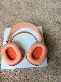 AirPod Maxes