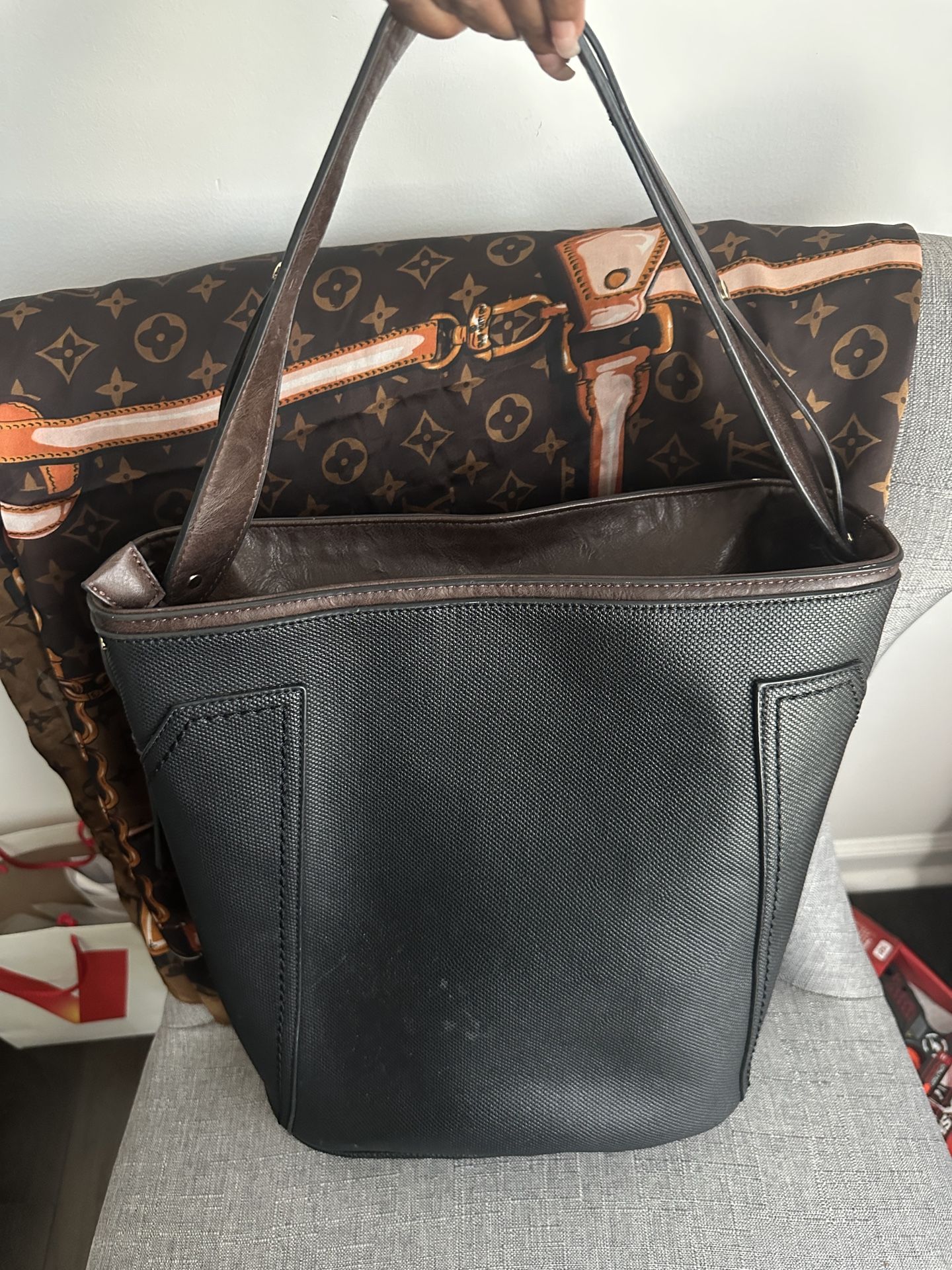 Vegan Leather Bucket Bag