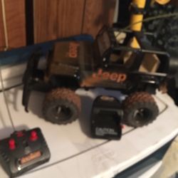 Black/brown R/c Jeep Toy