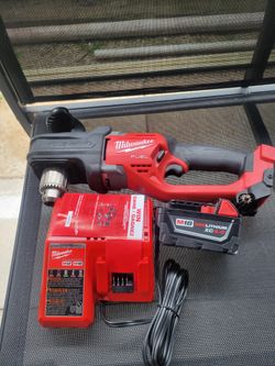 Milwaukee
M18 FUEL GEN II 18V Lithium-Ion Brushless Cordless 1/2 in. Hole Hawg Right Angle Drill