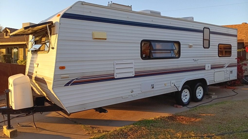 2002 Sunline Trailer