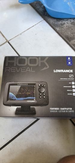 Lowrance Hook Reveal 5 Fishfinder