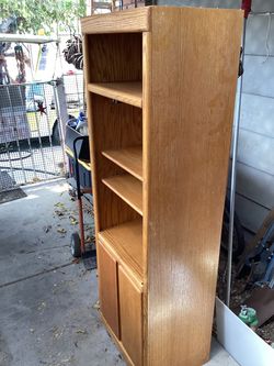 Cabinet oak, media,display