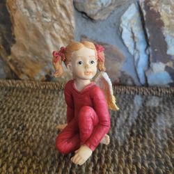 Vintage 1996 Sue Lordi Figurine Pajama Angel Christmas Around World