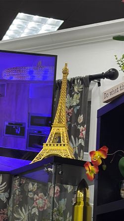 Mini Eiffel Tower