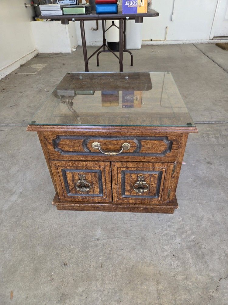End Table With Glass