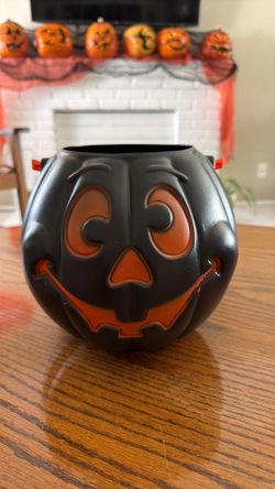 HALLOWEEN- pumpkin bucket