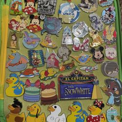Disney Pins 