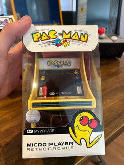 Pac-Man micro player retro arcade