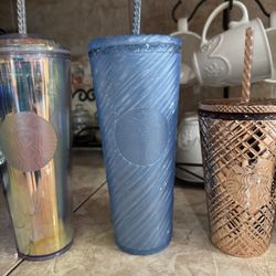 Starbucks Cups 