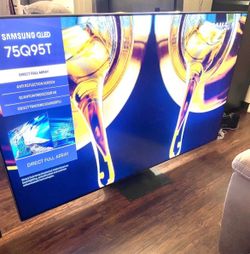 75”Samsung QLED 4K 2160p Smart Tizen HDR Model QE75Q95T