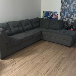 Raymour flanigan Sectional 