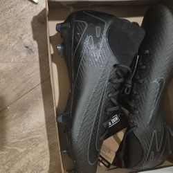 SIZE 8 1/2 WOMENS size 10 Womens ZM SUPER FLY-10 Acad FG/MG 