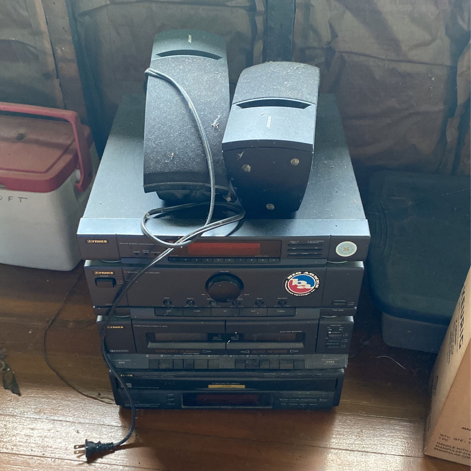 Fisher Stereo Set With Bose Speakers 