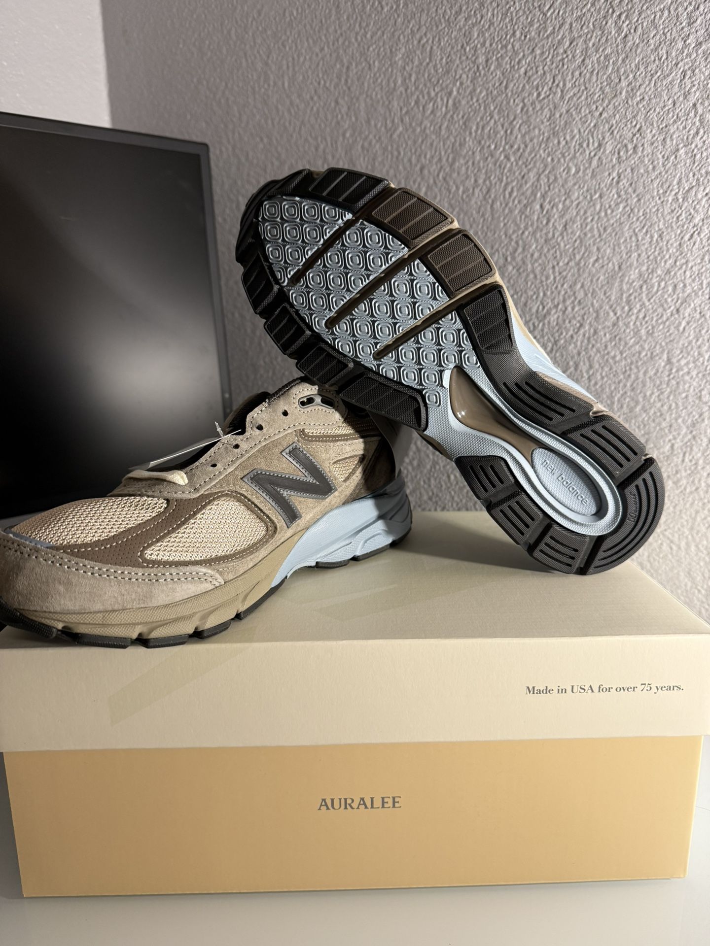New Balance x Auralee 990v3 “London Fog”