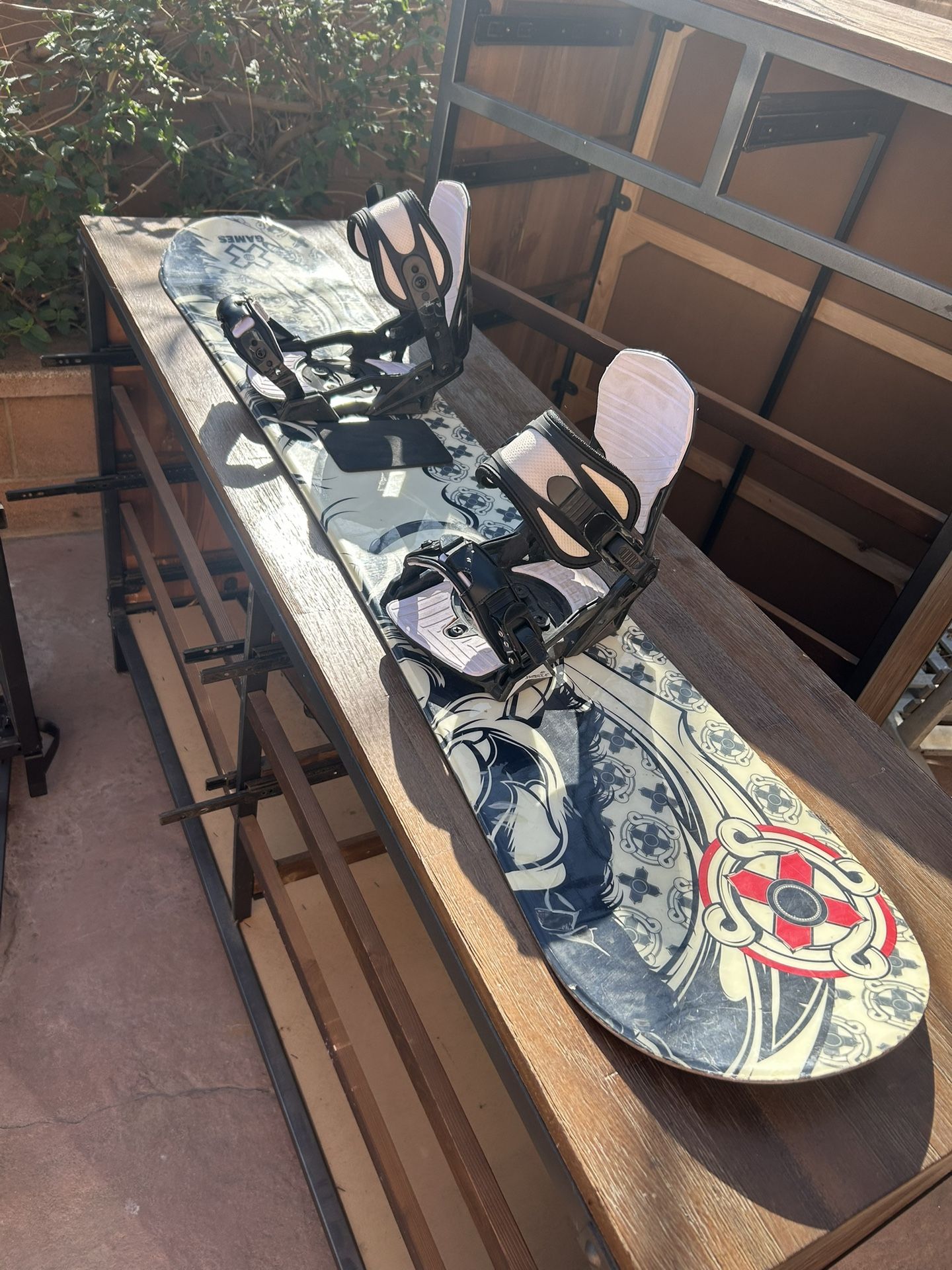 winter-warehouse 132cm X-games Chopper 2nd Snowboard And Xs 1-6 Bindings